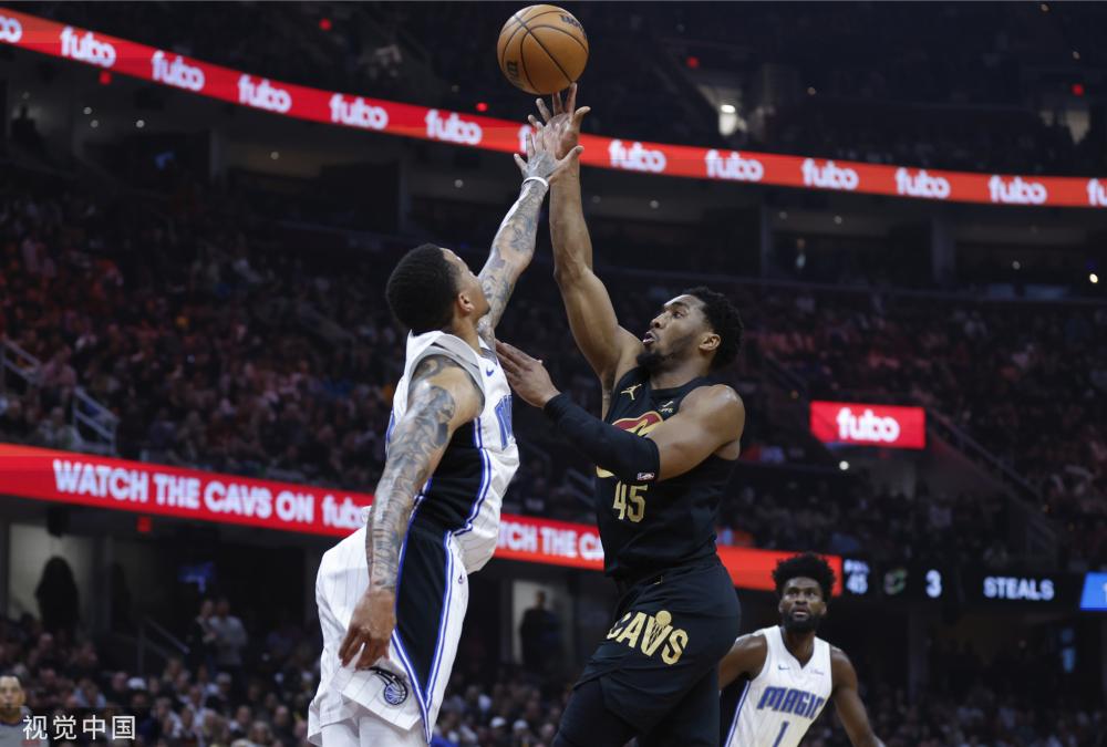 界的球迷对 界的球迷对