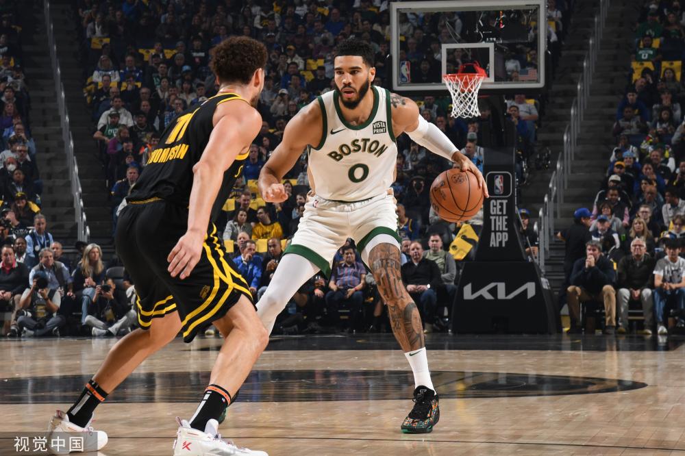 某次直播里 某次直播里